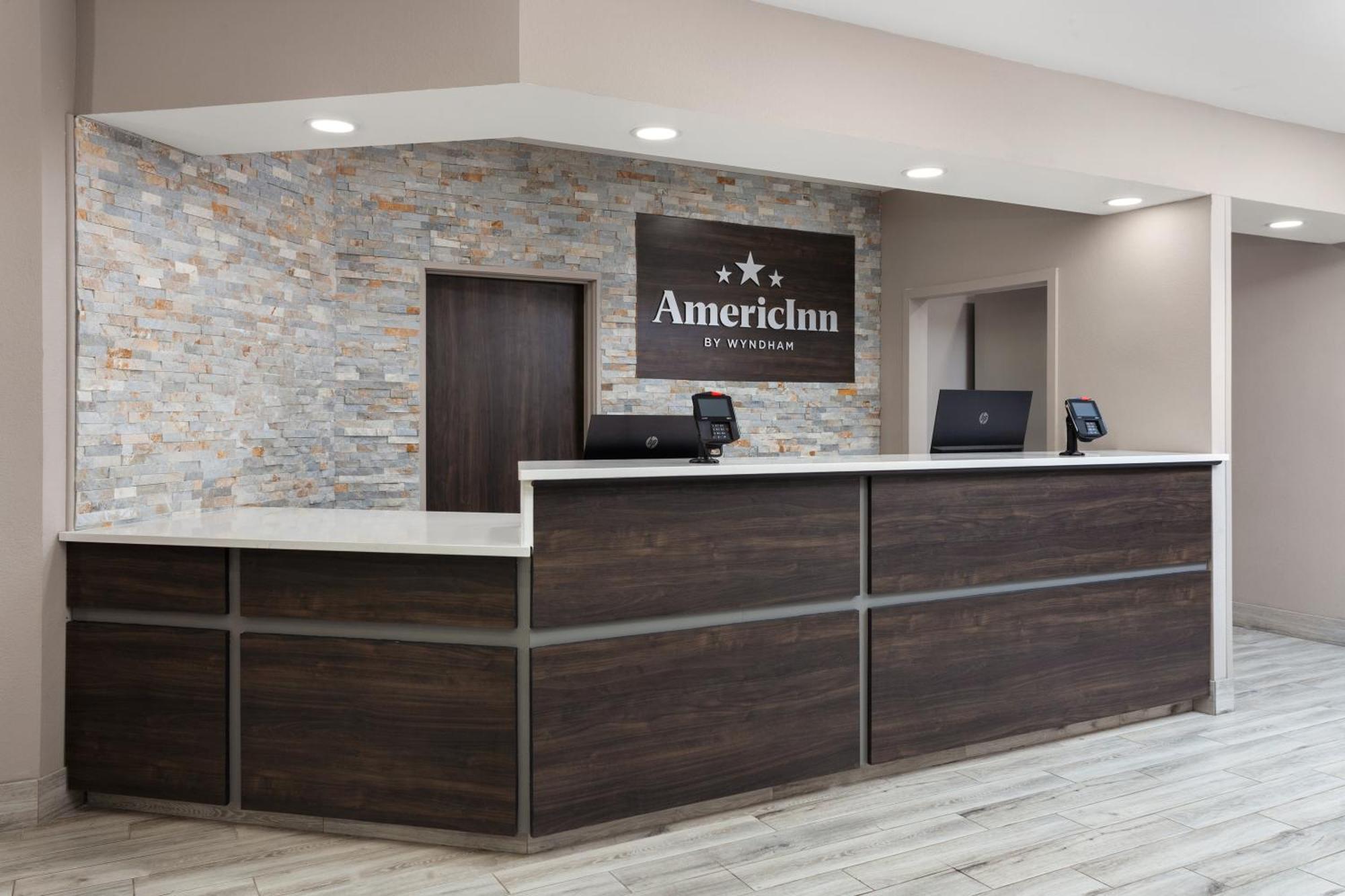 Americinn By Wyndham Eagle River Downtown Exterior foto